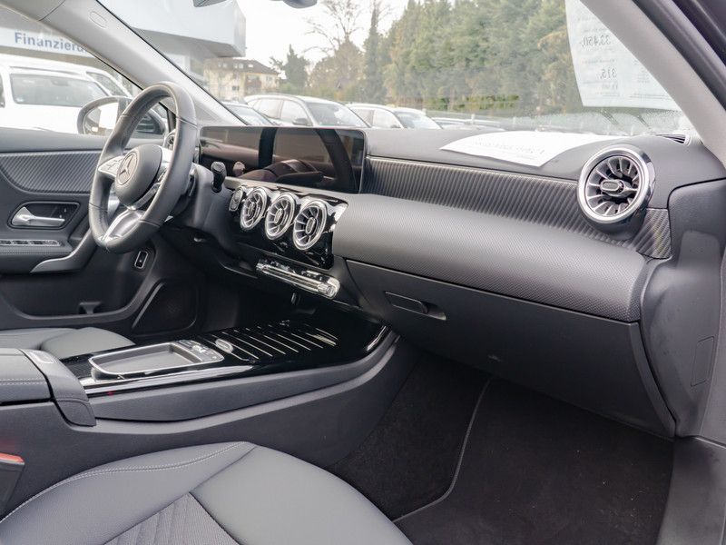Mercedes-Benz A 250 2025