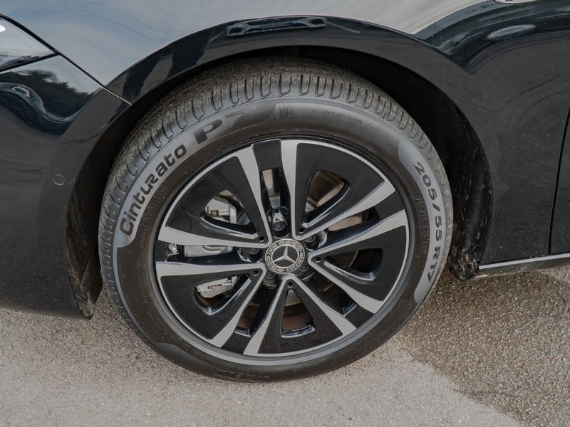 Mercedes-Benz A 250 2025