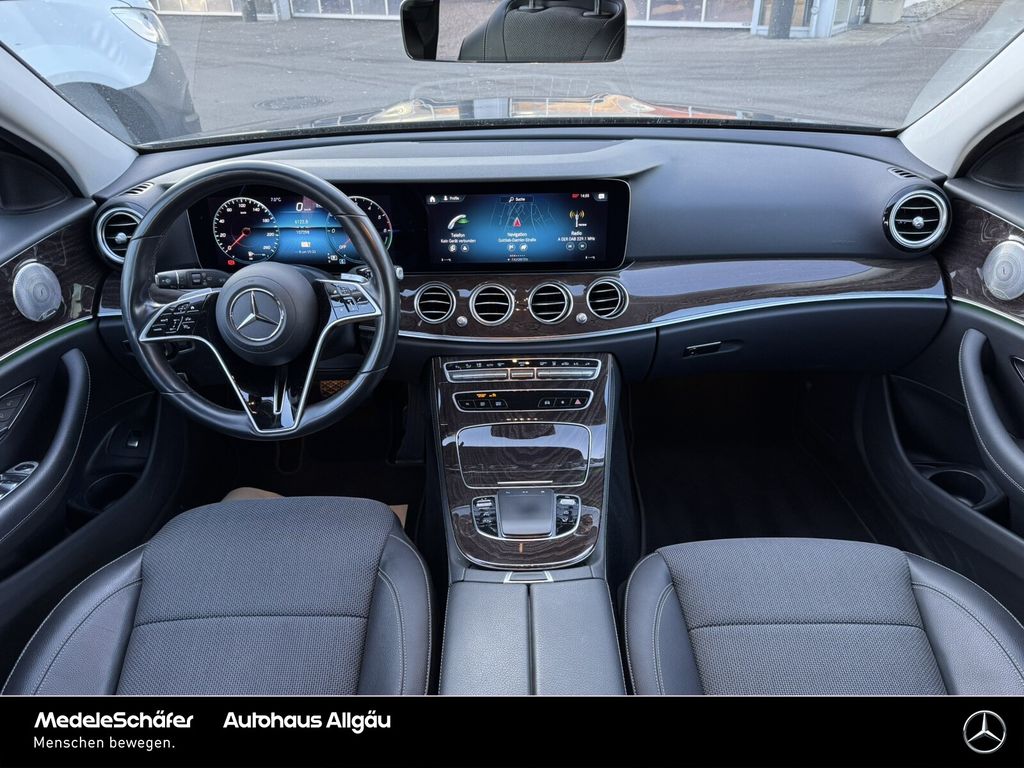 Mercedes-Benz E 300 2022