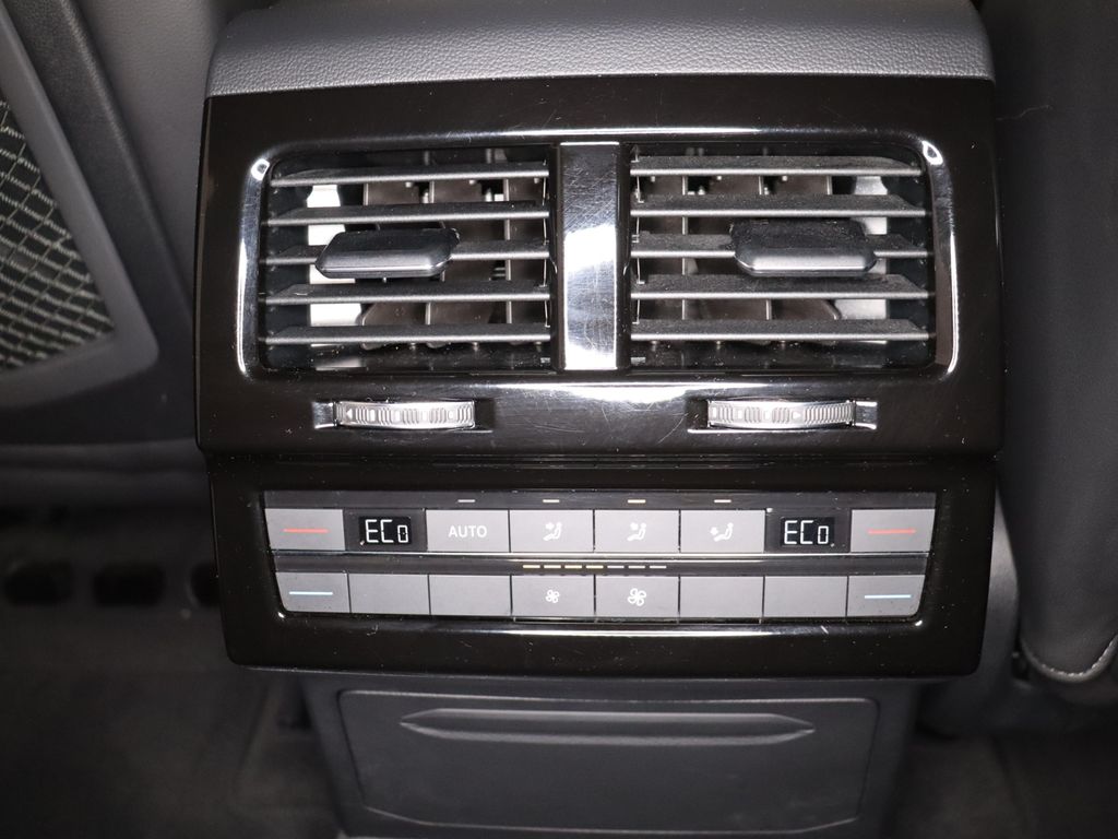 Volkswagen Touareg 2025