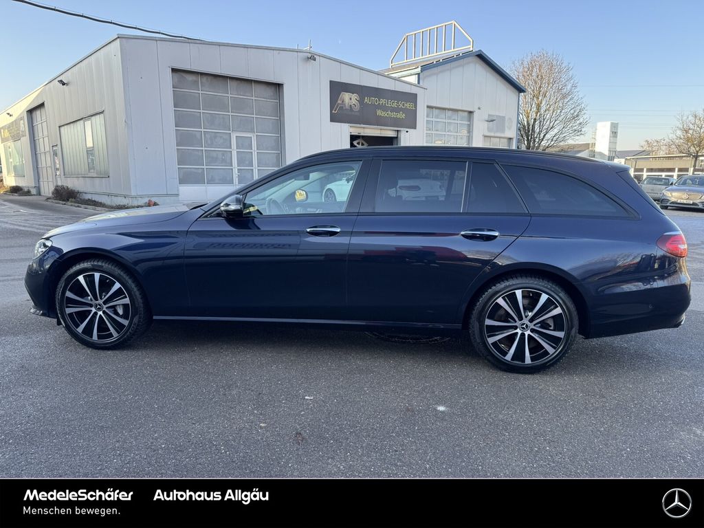 Mercedes-Benz E 300 2022