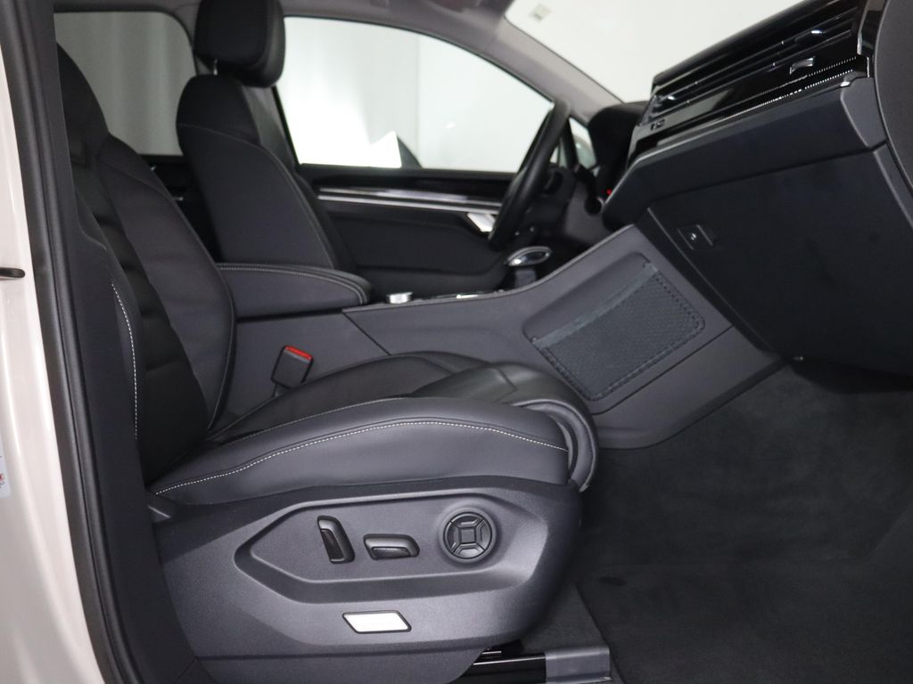 Volkswagen Touareg 2025