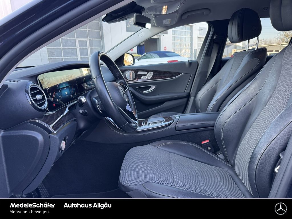 Mercedes-Benz E 300 2022