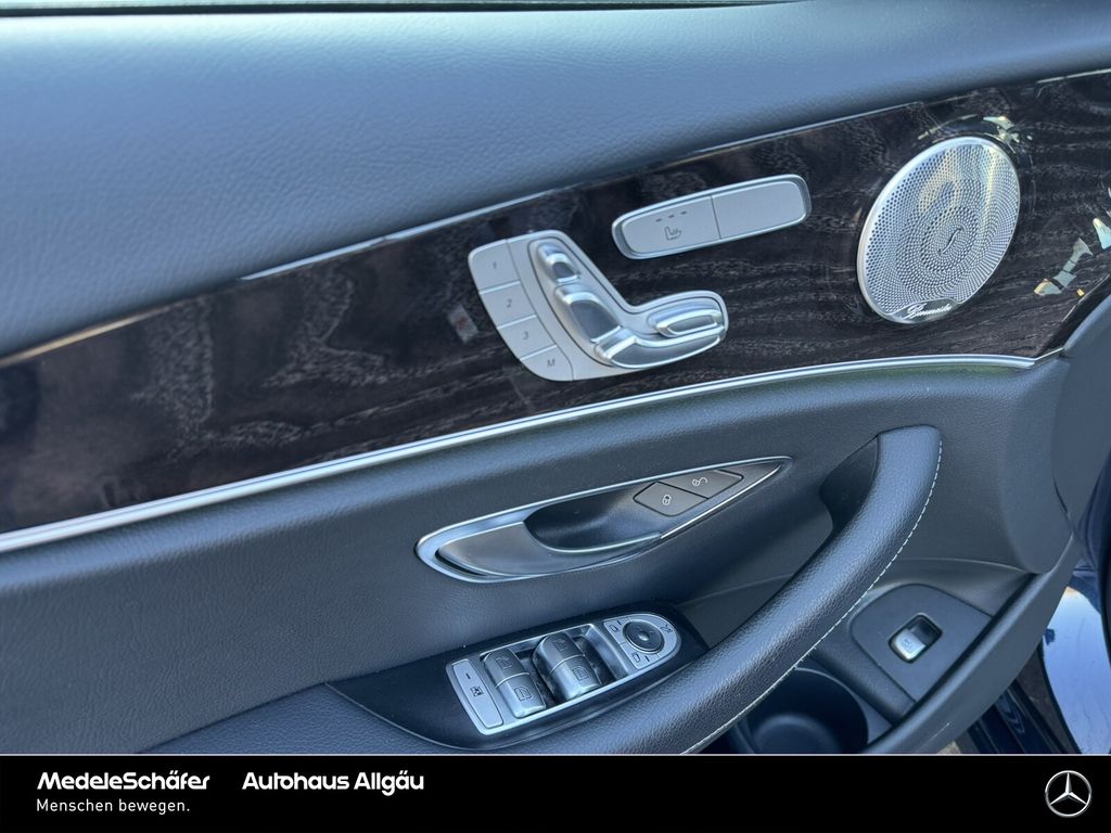 Mercedes-Benz E 300 2022