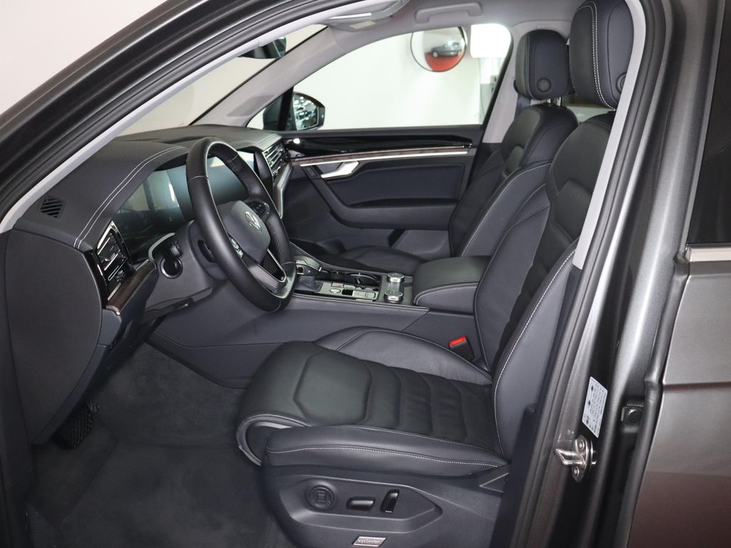Volkswagen Touareg 2025