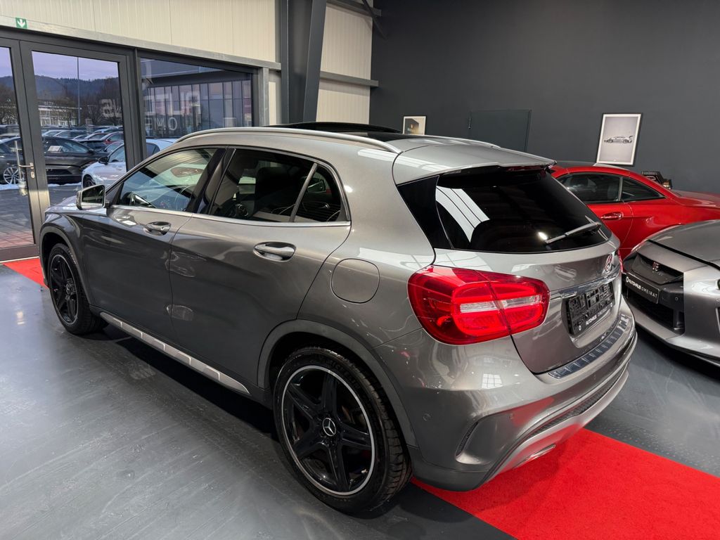 Mercedes-Benz GLA 220 2015