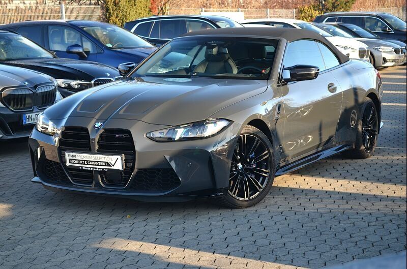 BMW M4 2025