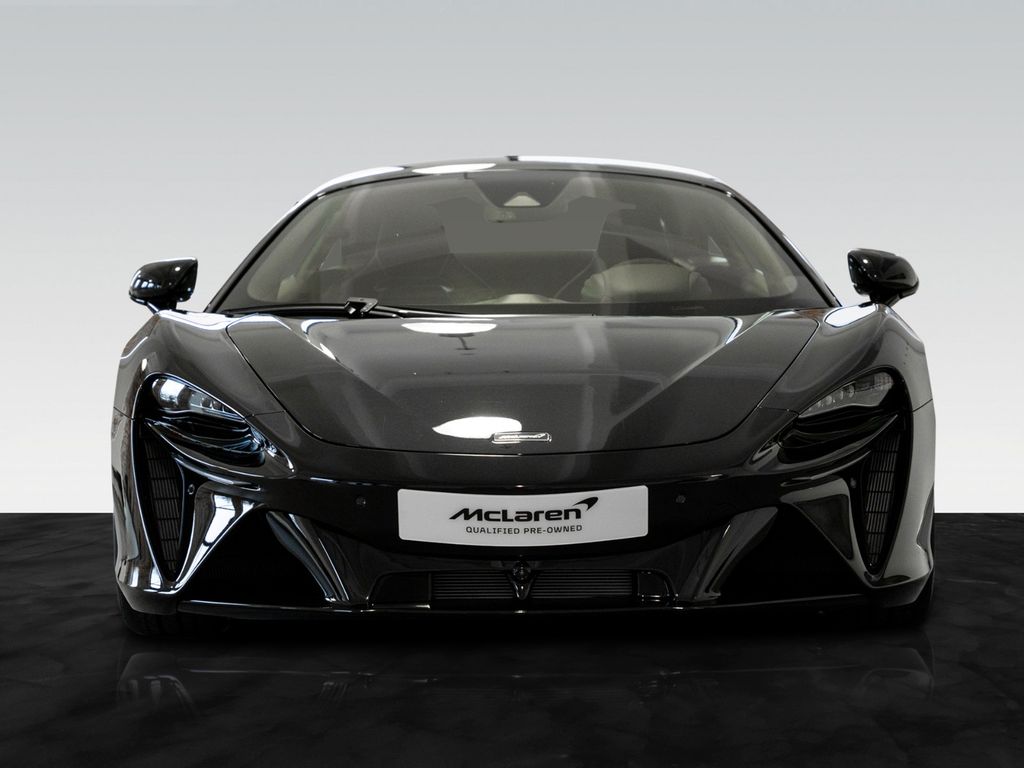 McLaren Artura 2023