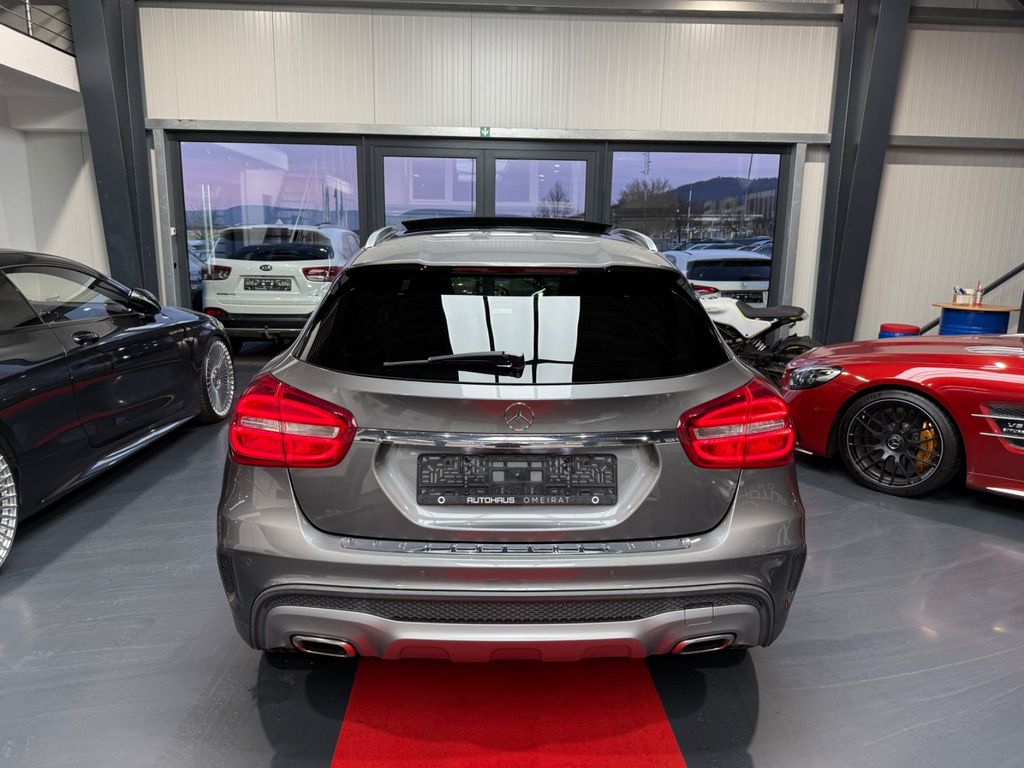 Mercedes-Benz GLA 220 2015