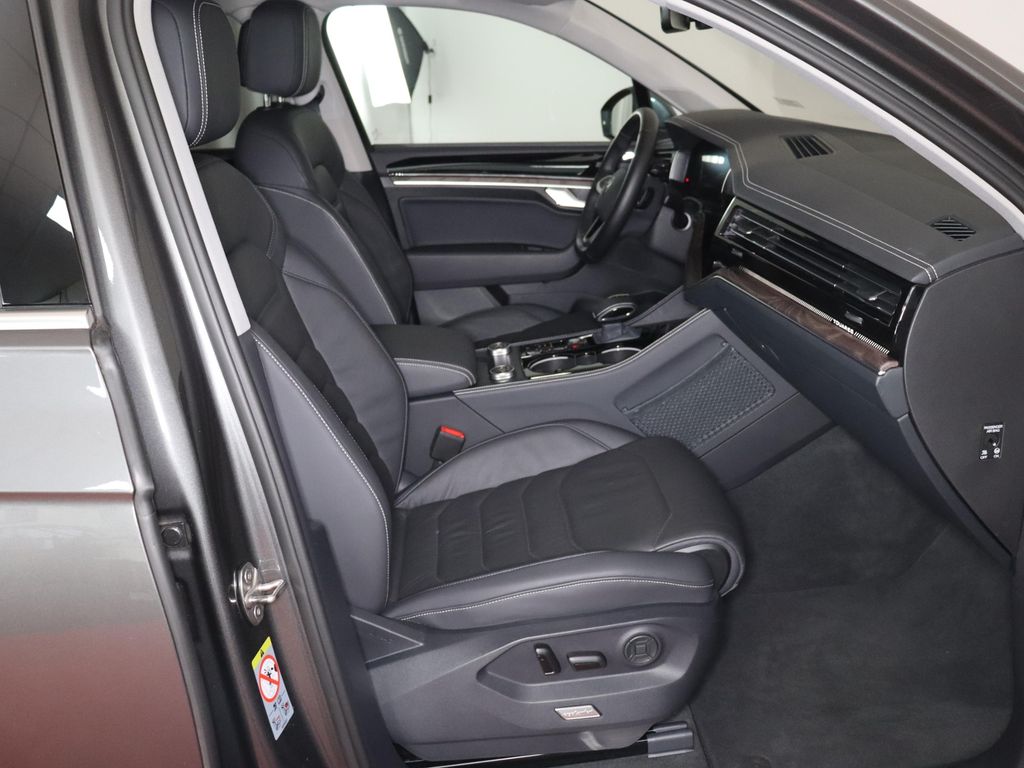 Volkswagen Touareg 2025