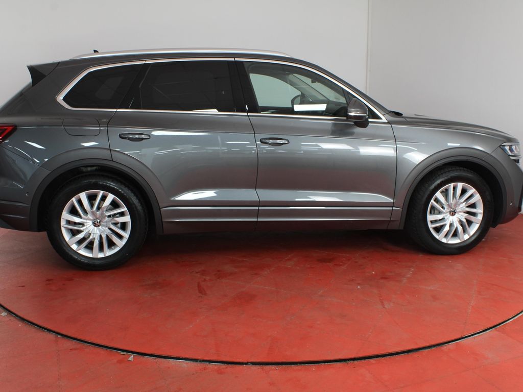 Volkswagen Touareg 2025