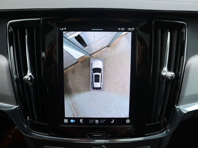 Volvo V90 Cross Country 2023