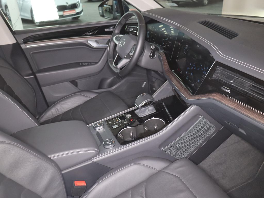 Volkswagen Touareg 2025