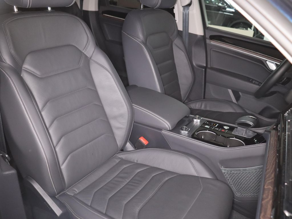 Volkswagen Touareg 2025