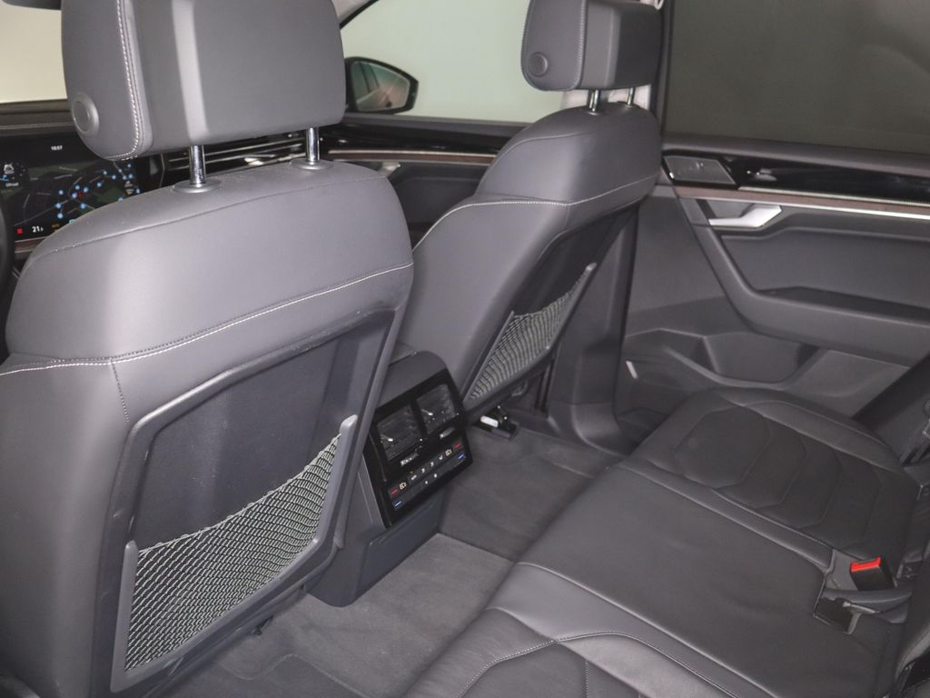 Volkswagen Touareg 2025