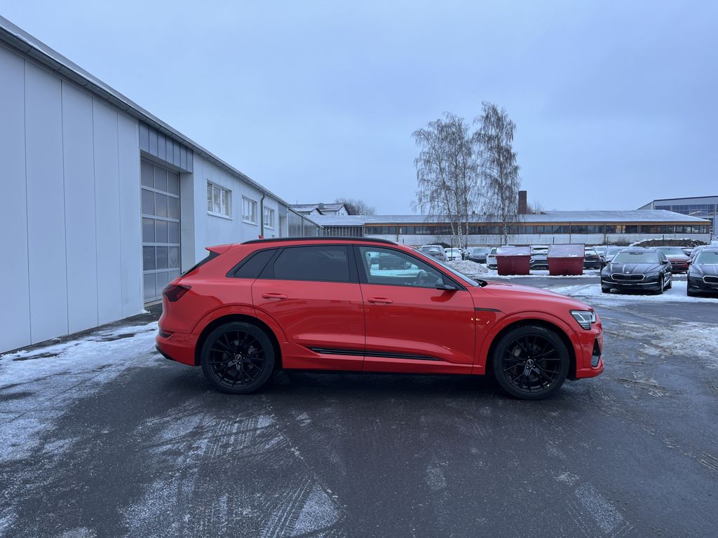 Audi e-tron 2022