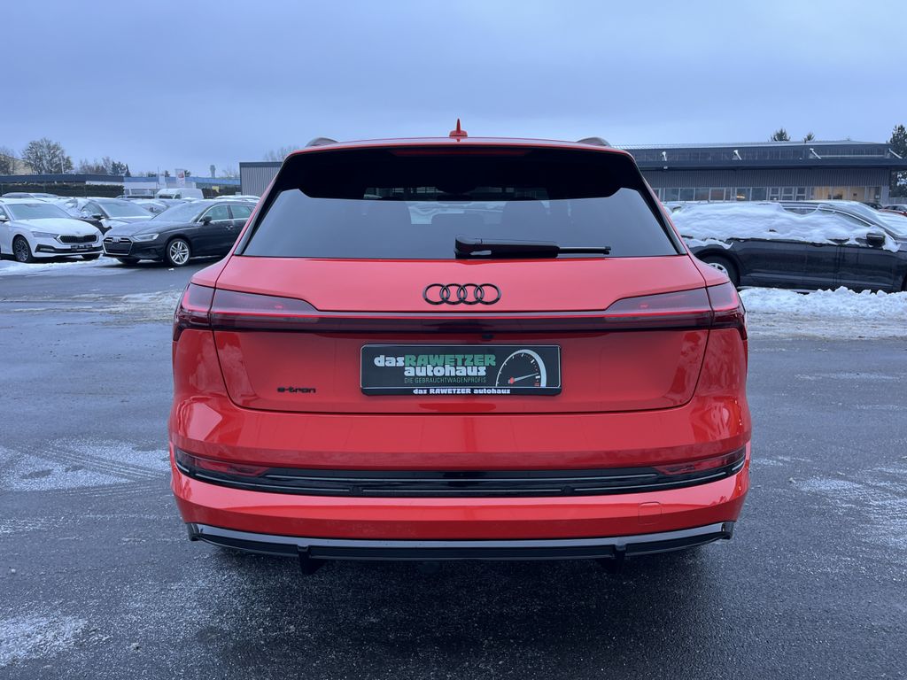 Audi e-tron 2022