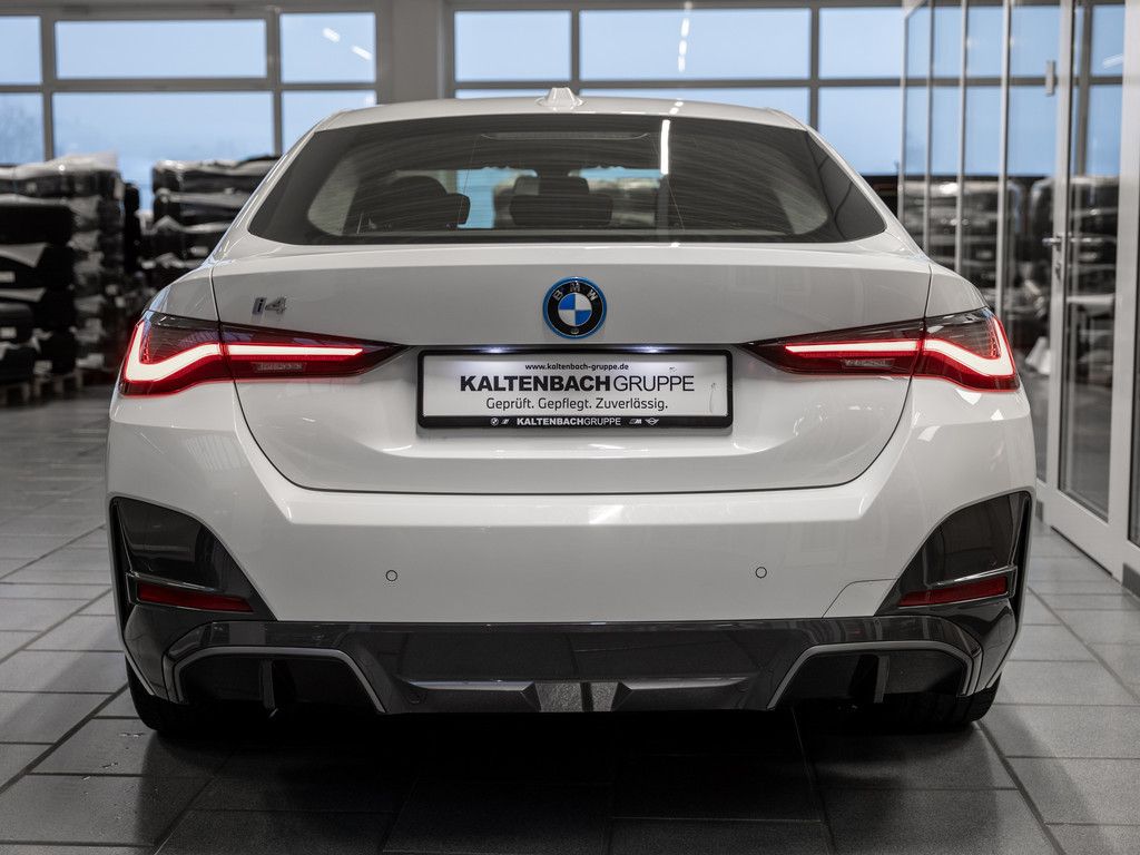 BMW i4 2023
