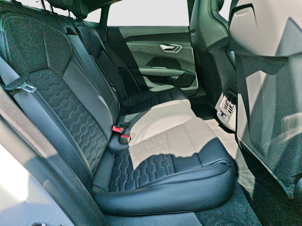 Audi RS e-tron GT 2022