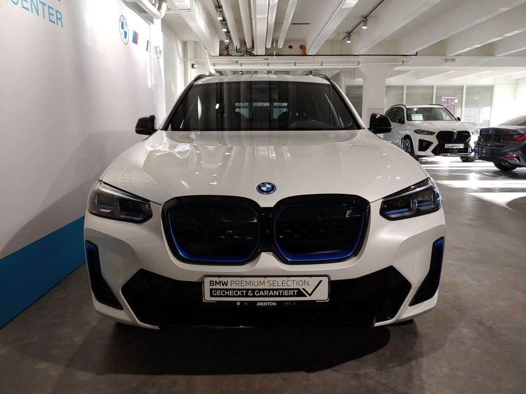 BMW iX3 2022