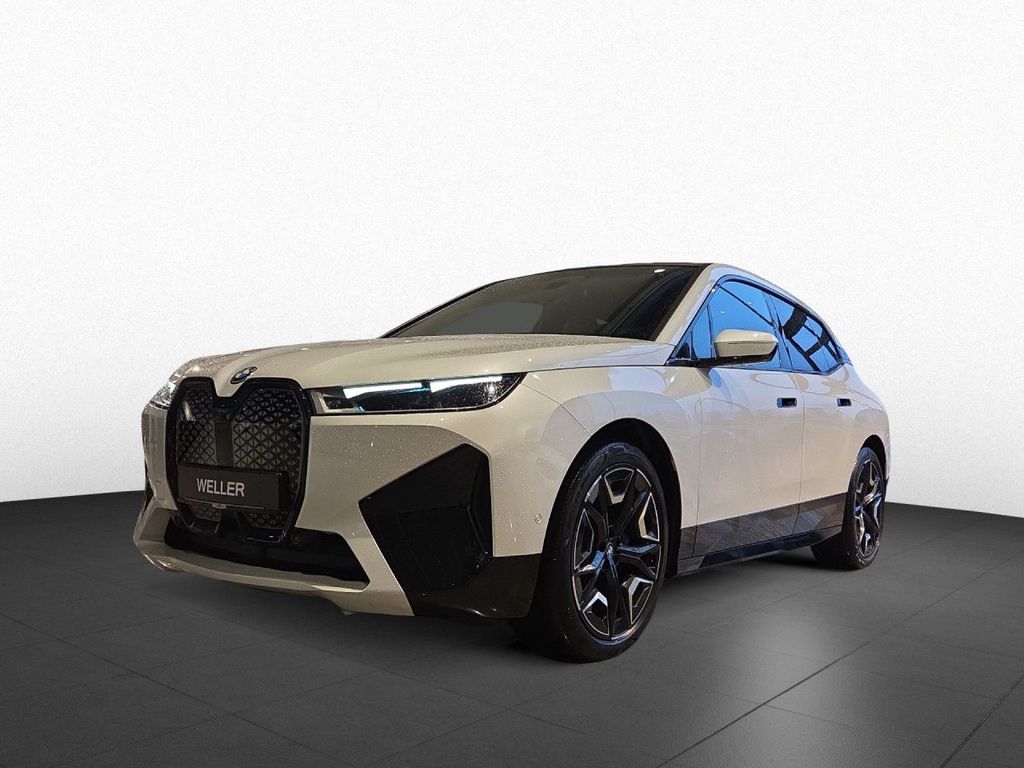 BMW iX 2023