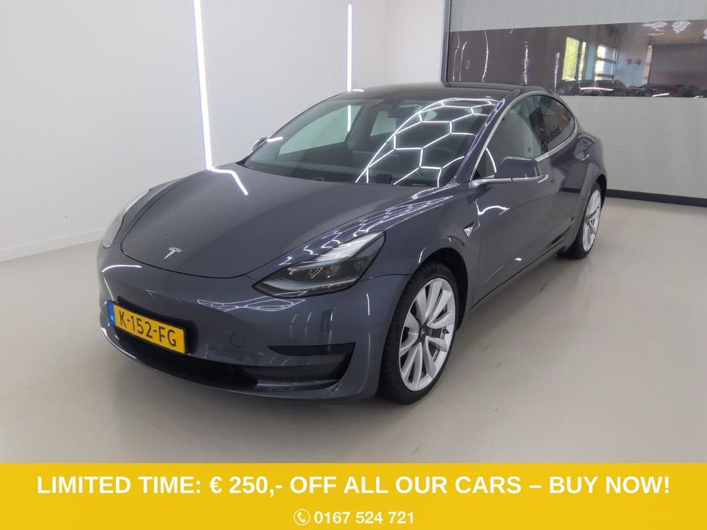 Tesla Model 3 2020