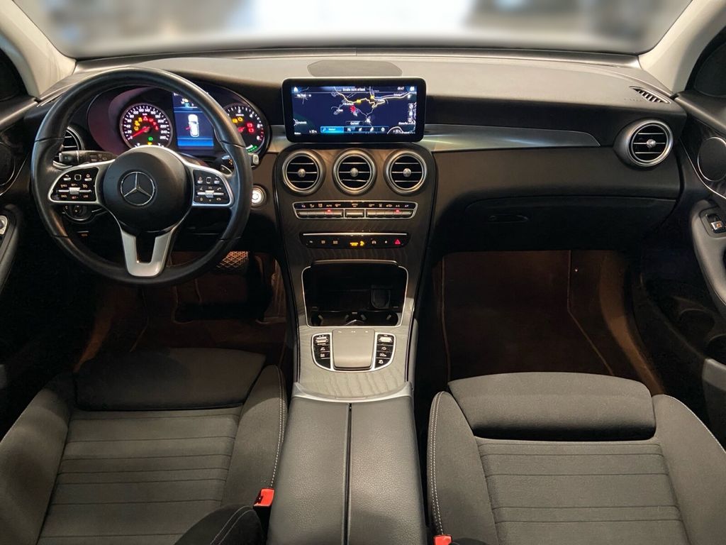 Mercedes-Benz GLC 300 2021