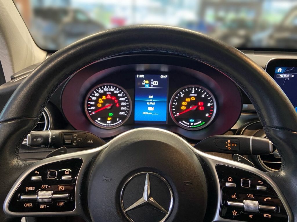 Mercedes-Benz GLC 300 2021