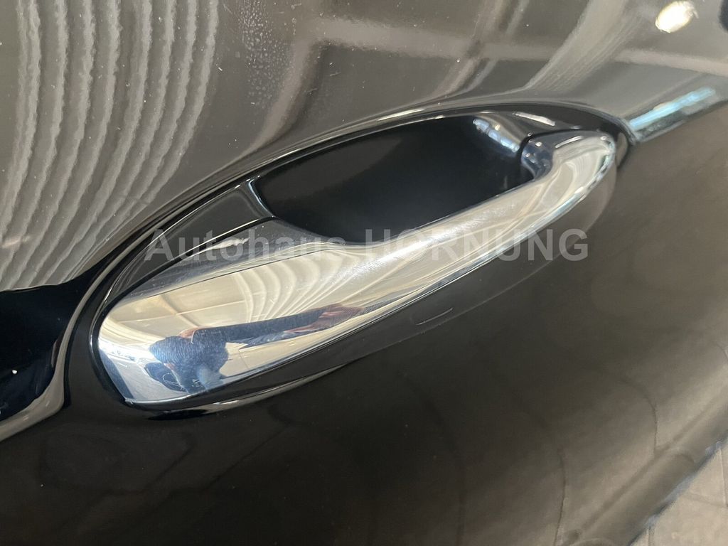 Mercedes-Benz C 300 2023