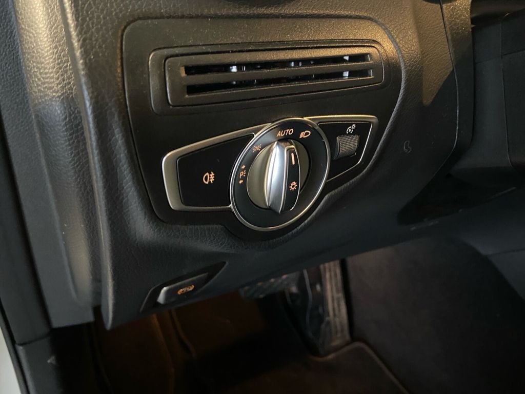 Mercedes-Benz GLC 300 2021