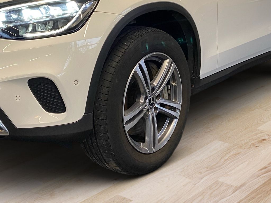 Mercedes-Benz GLC 300 2021