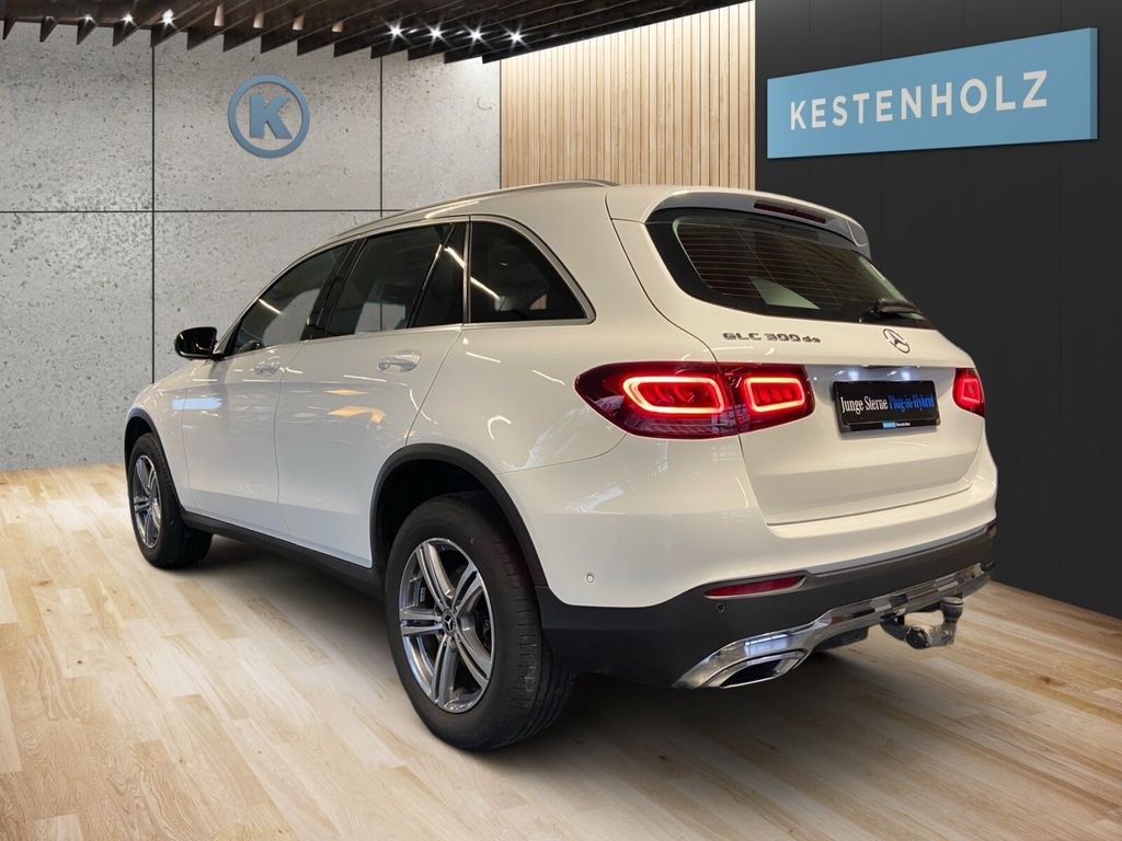 Mercedes-Benz GLC 300 2021