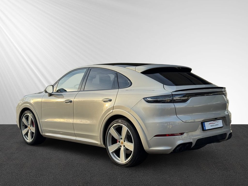 Porsche Cayenne 2021