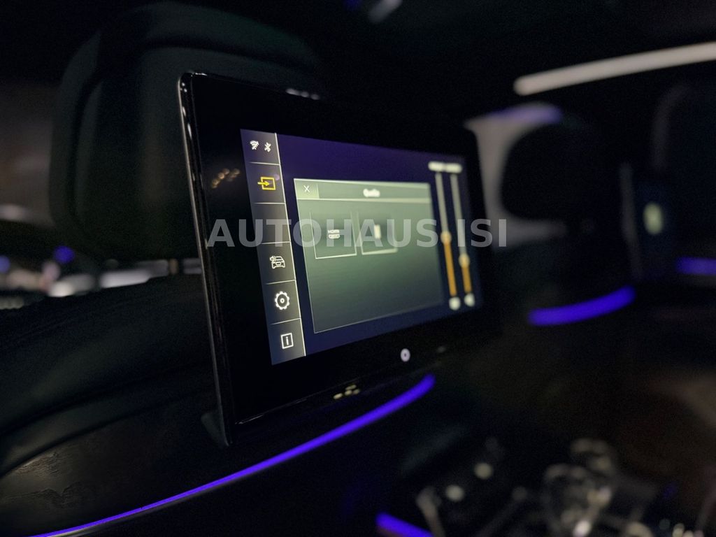 Audi A8 2023