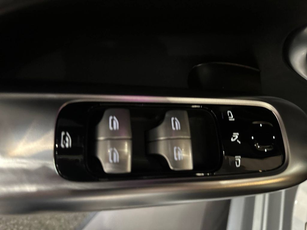 Mercedes-Benz C 300 2024