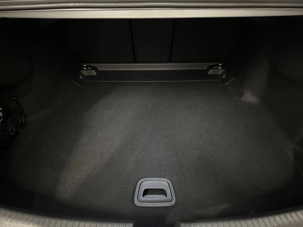 Mercedes-Benz C 300 2024