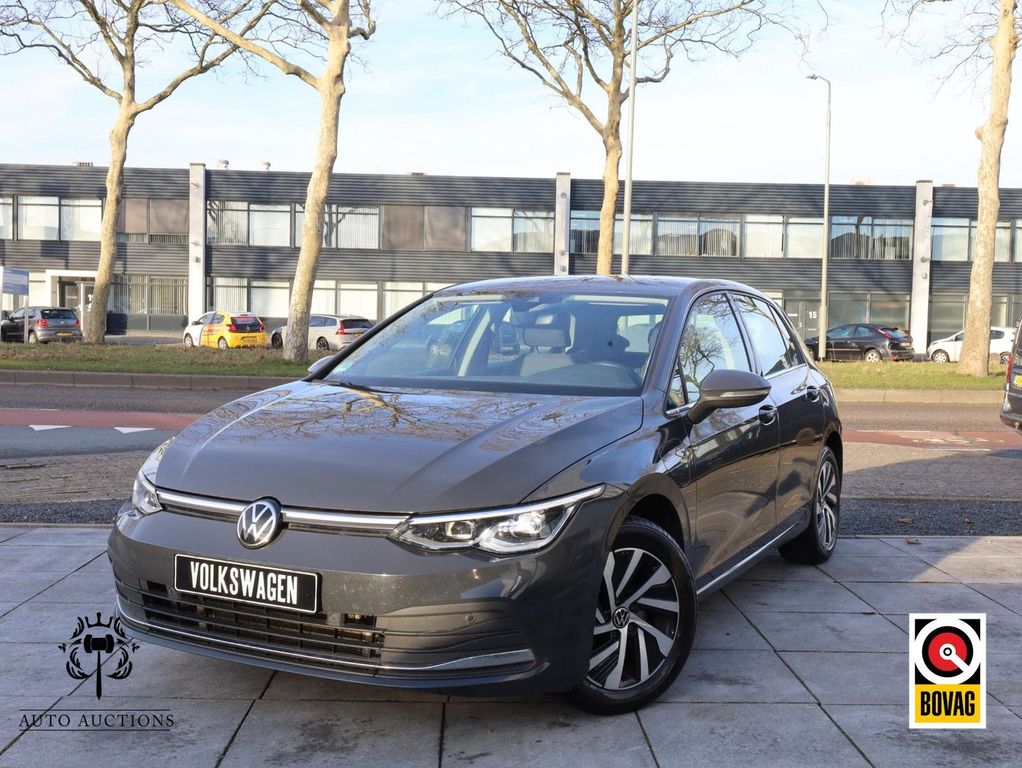 Volkswagen Golf 2021