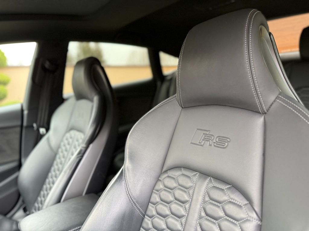 Audi RS5 2021