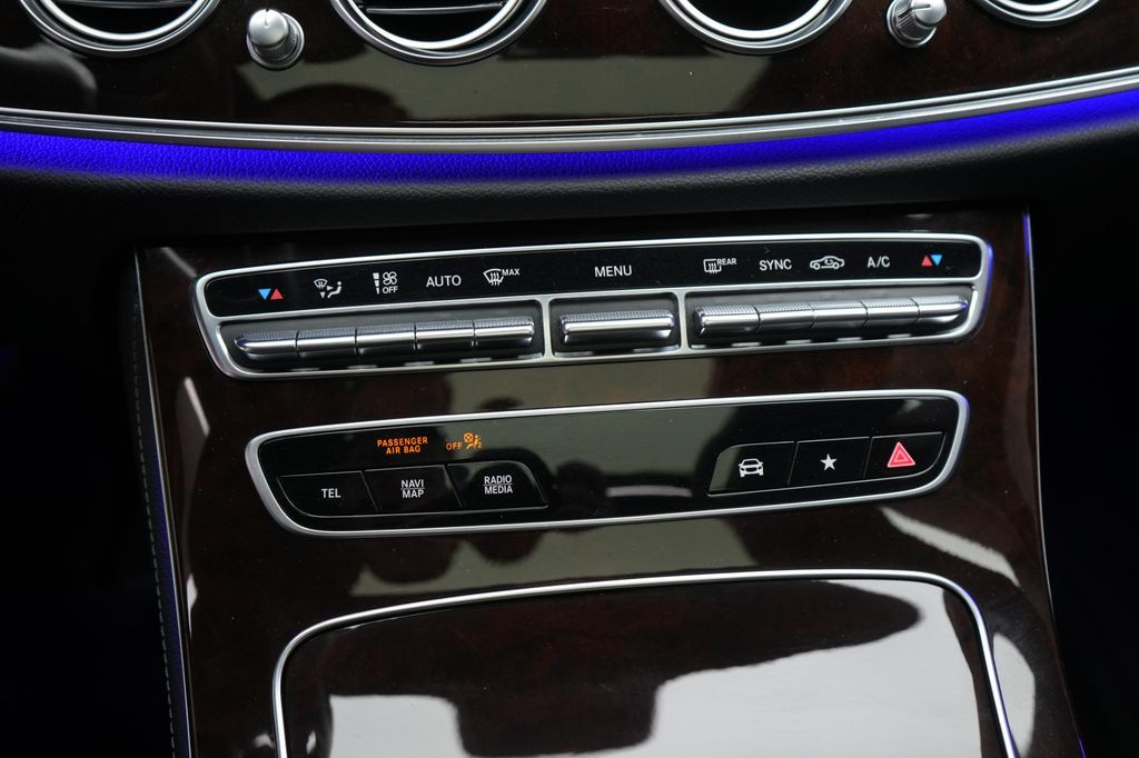 Mercedes-Benz E 300 2022