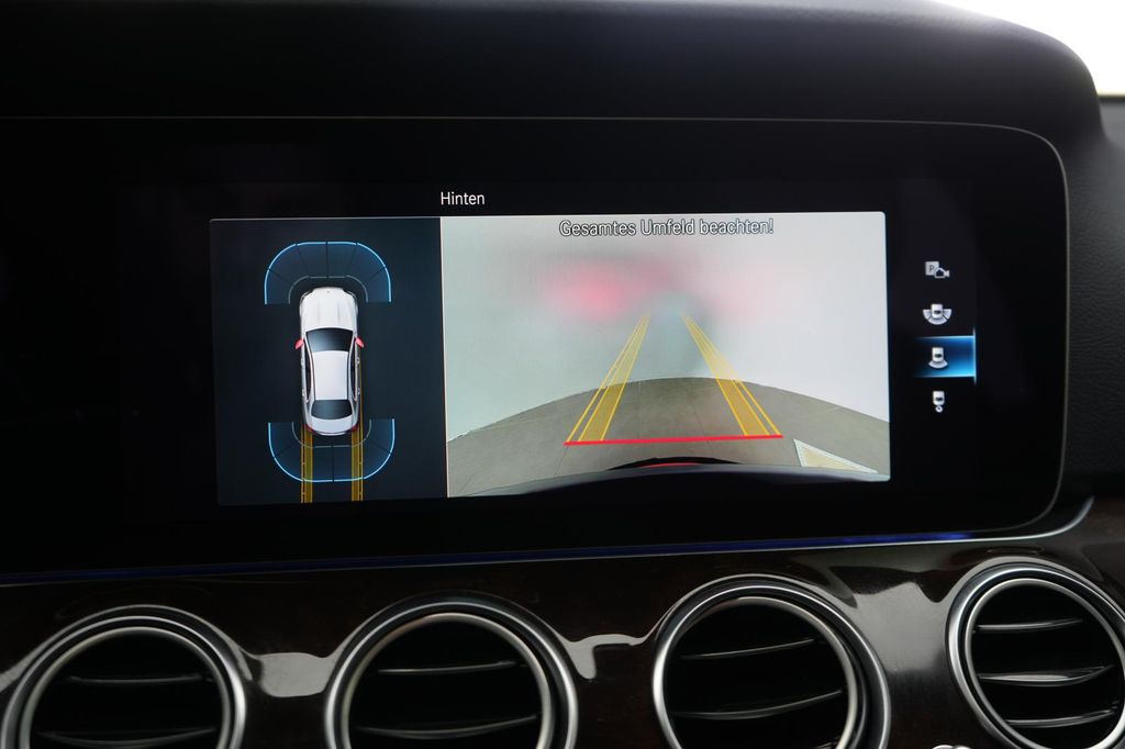 Mercedes-Benz E 300 2022