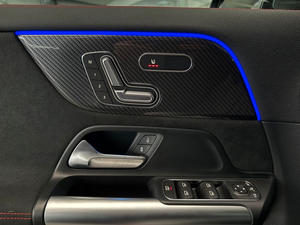 Mercedes-Benz GLA 220 2024