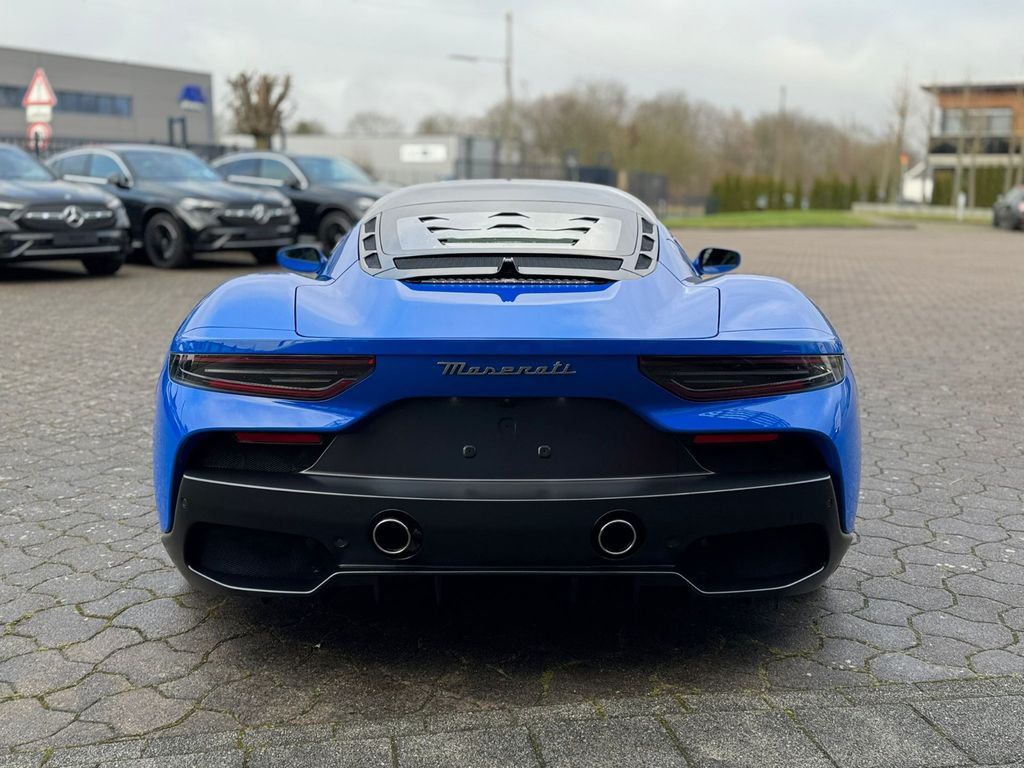Maserati MC20