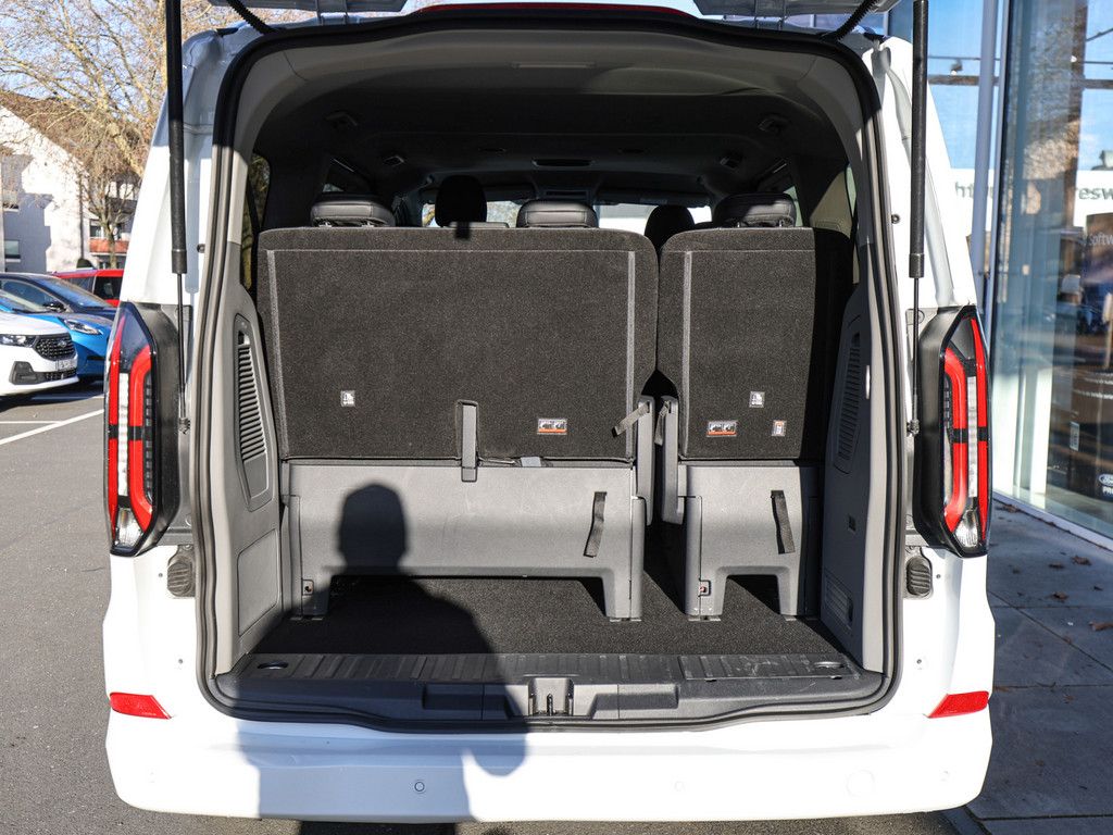 Ford Tourneo Custom 2025