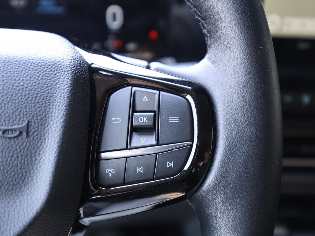 Ford Tourneo Custom 2025