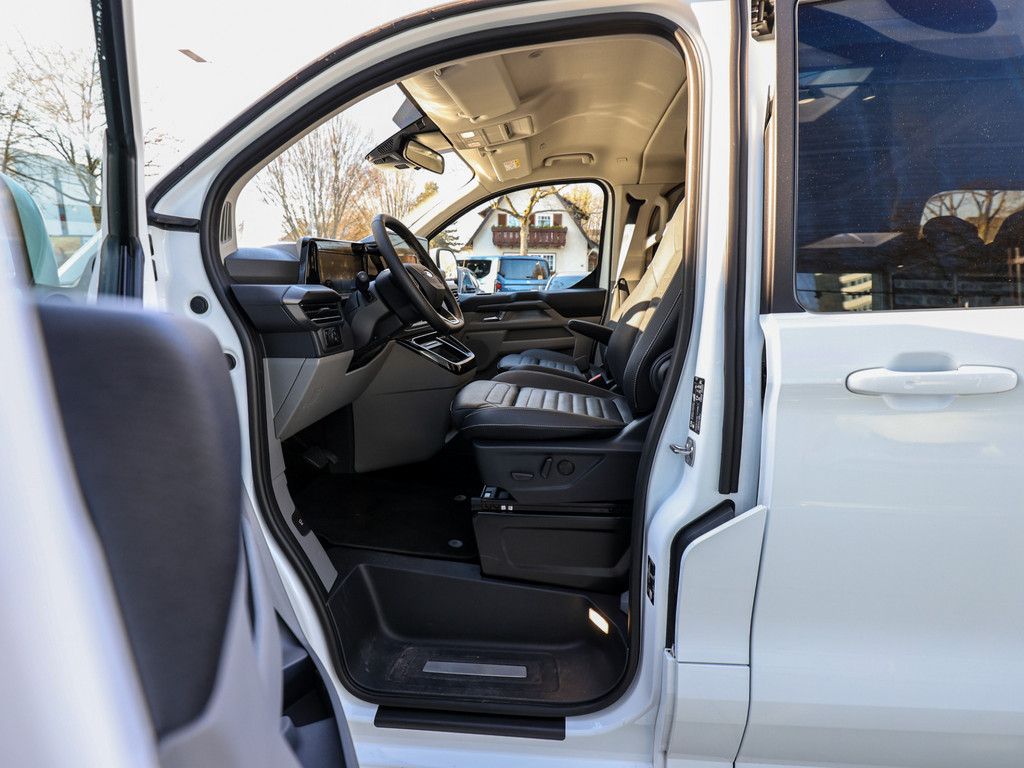 Ford Tourneo Custom 2025