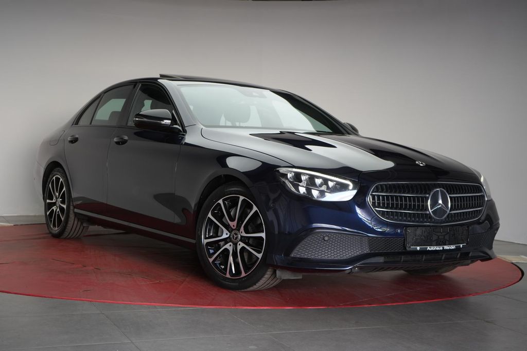 Mercedes-Benz E 300 2022