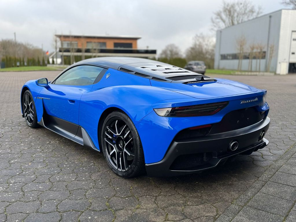 Maserati MC20