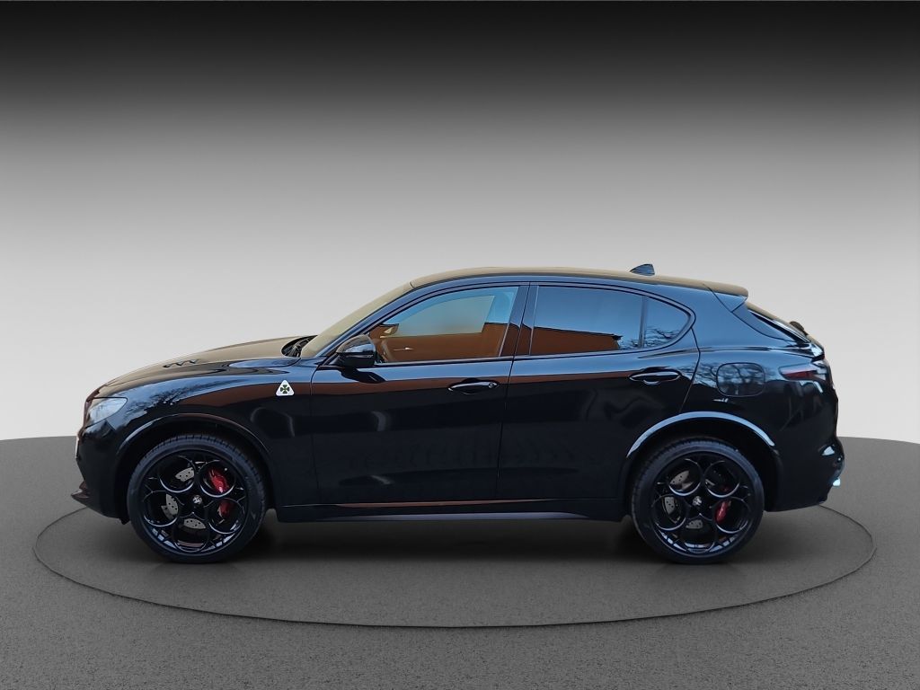 Alfa Romeo Stelvio 2025