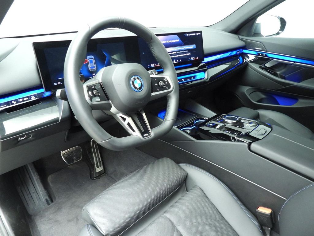 BMW i5 2025
