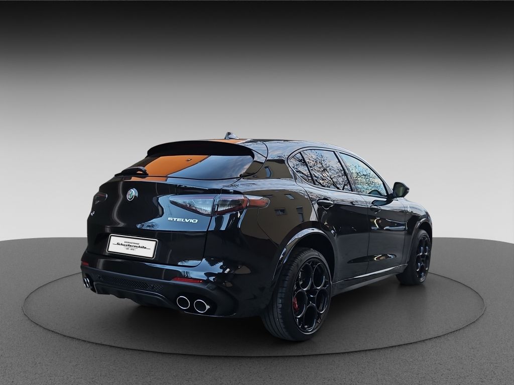 Alfa Romeo Stelvio 2025